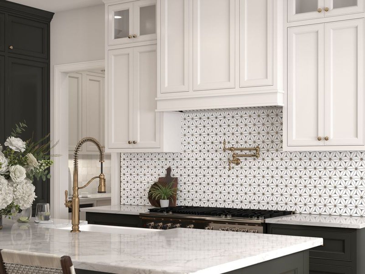 DAISY LAYNE - Image 3